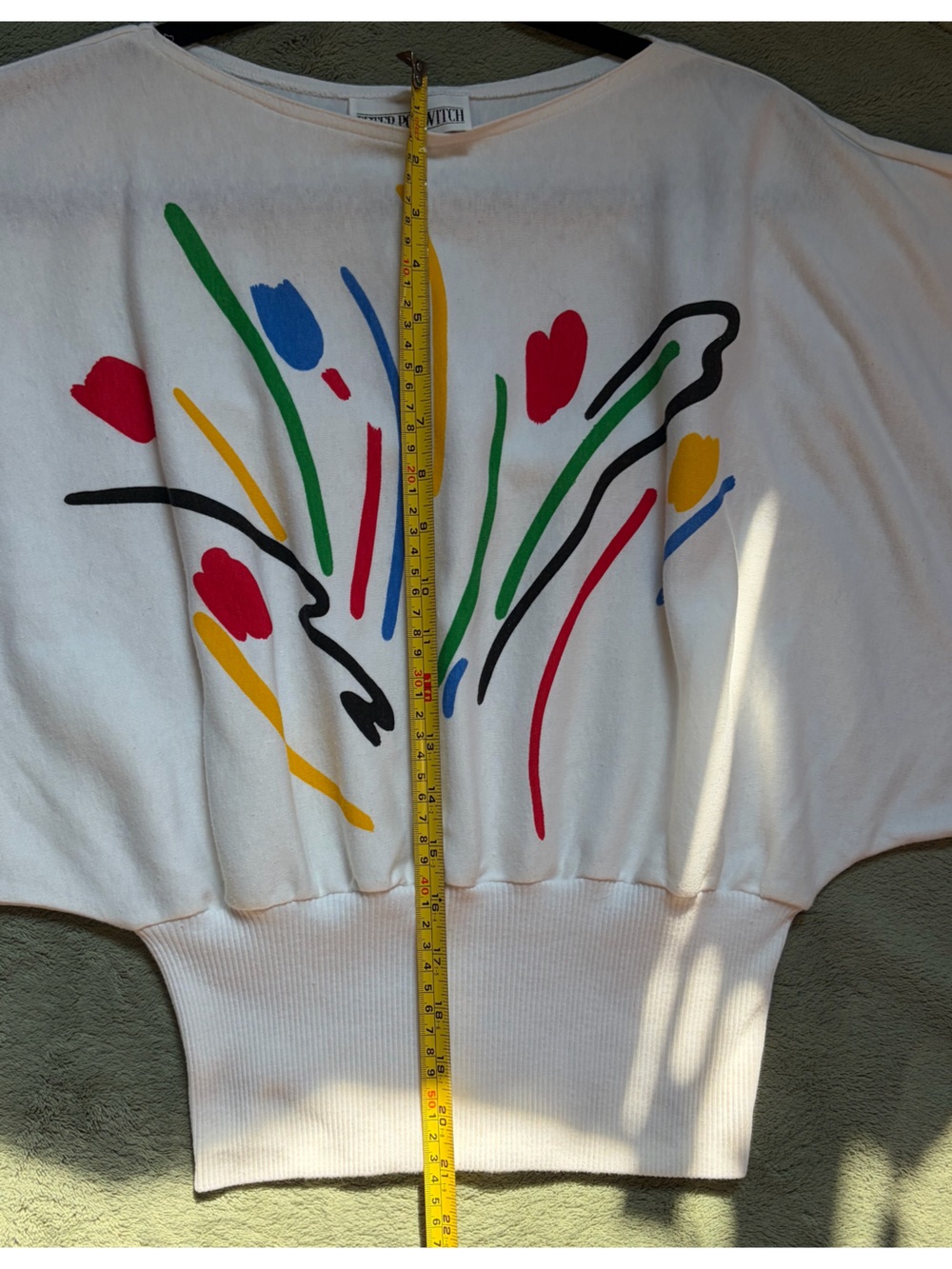 Vintage 90’s Abstract Floral Batwing Top - Picture 7 of 9